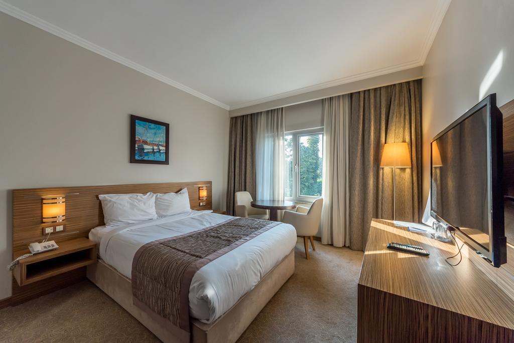 Hotel Almina Park Duzce Ngoại thất bức ảnh
